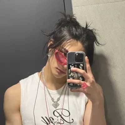 Hyunjin thumbnail