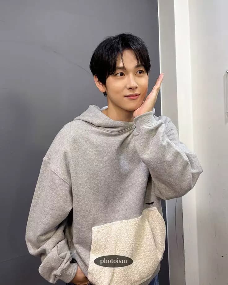 In Si-wan thumbnail