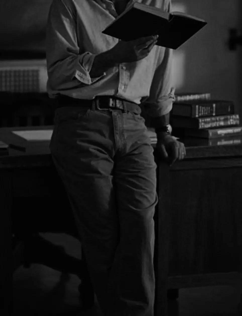 Professor Thorne. thumbnail