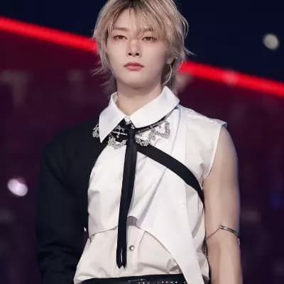 Yang Jeongin (i.n) thumbnail