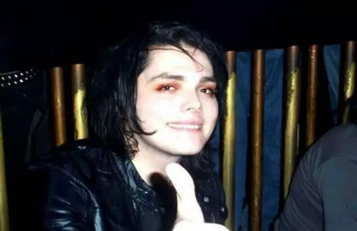 Gerard Way thumbnail