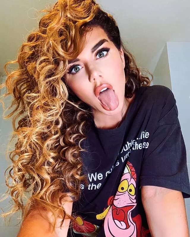 Anna Sedokova thumbnail