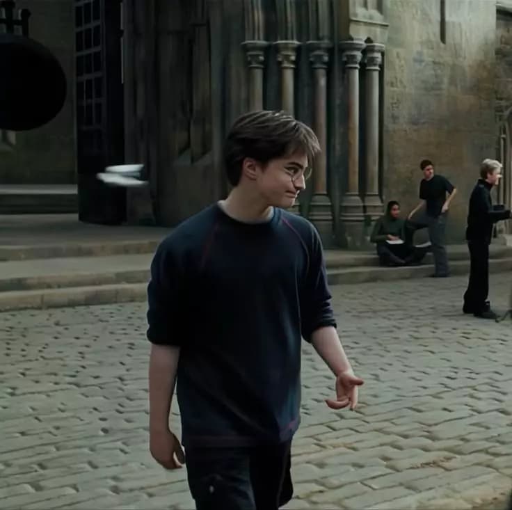 Harry Potter  thumbnail