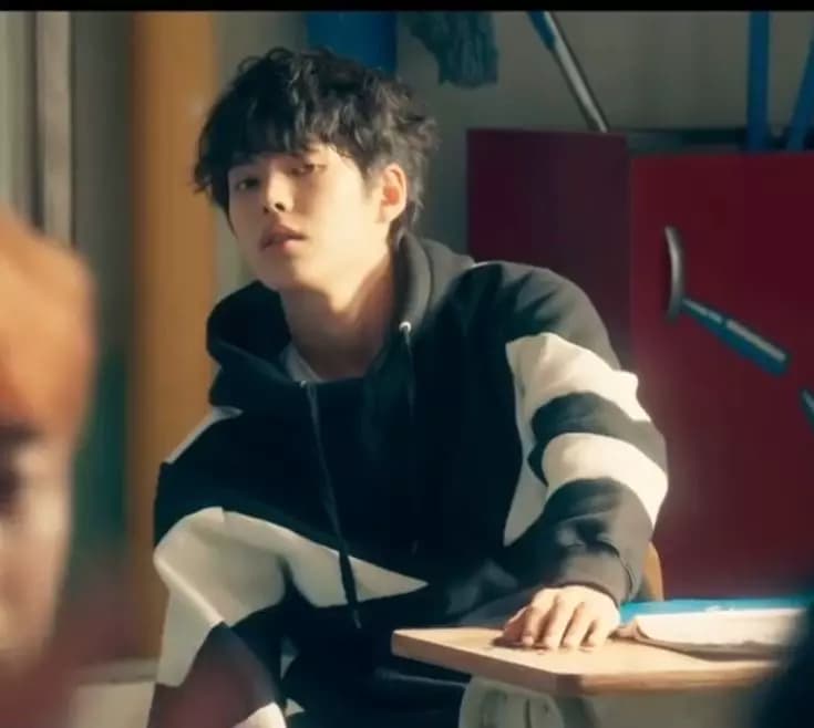 Lee Hyun woo. thumbnail