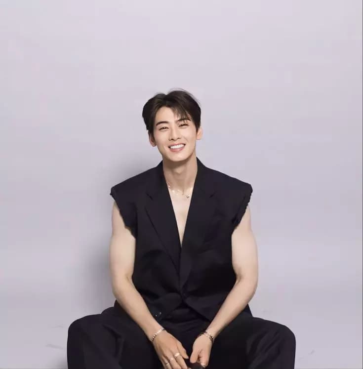 Cha Eun Woo thumbnail