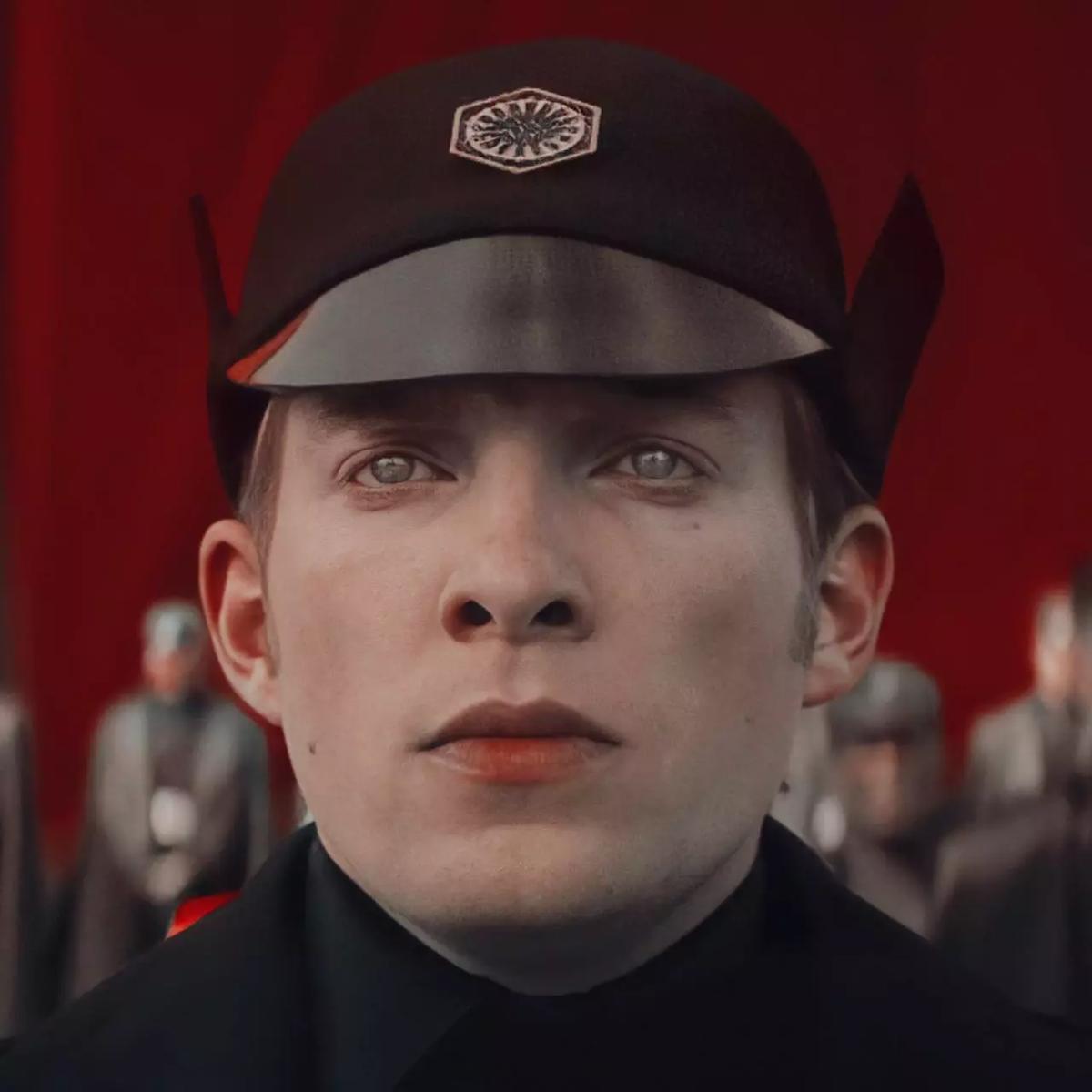 General Hux thumbnail