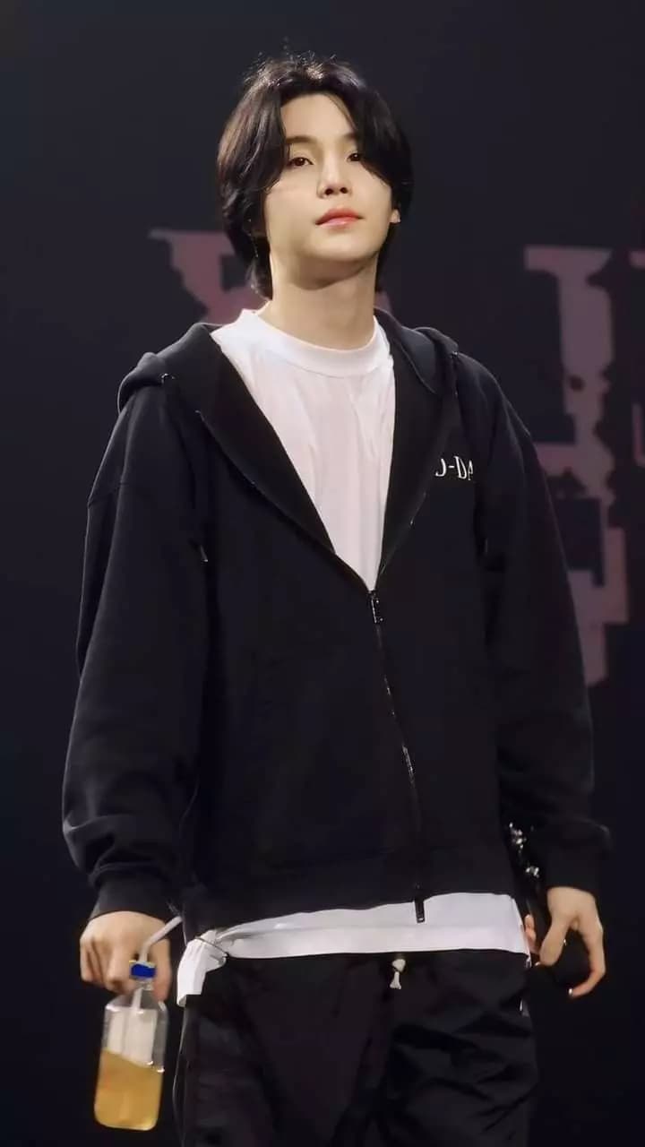 Min Yoongi thumbnail