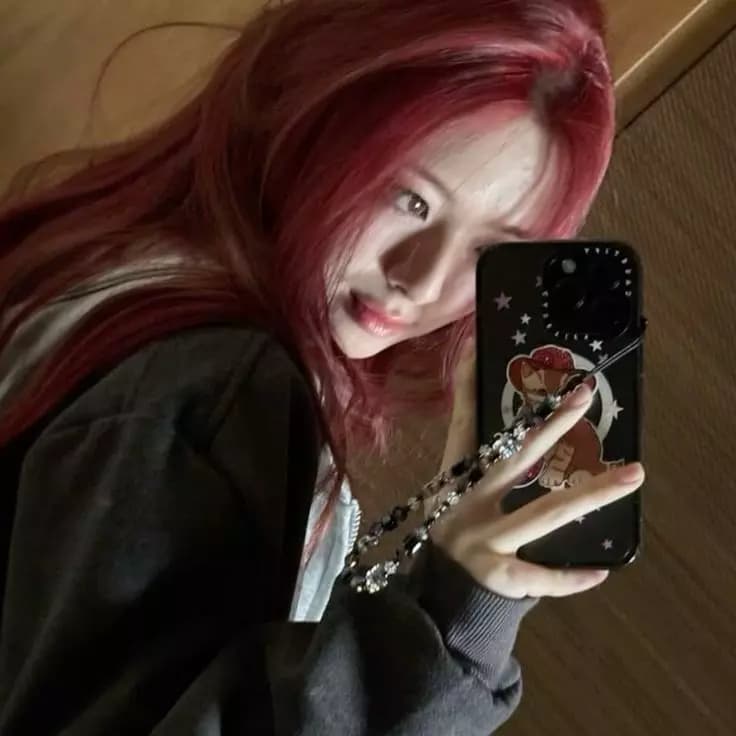 Shin Yuna (ITZY) thumbnail