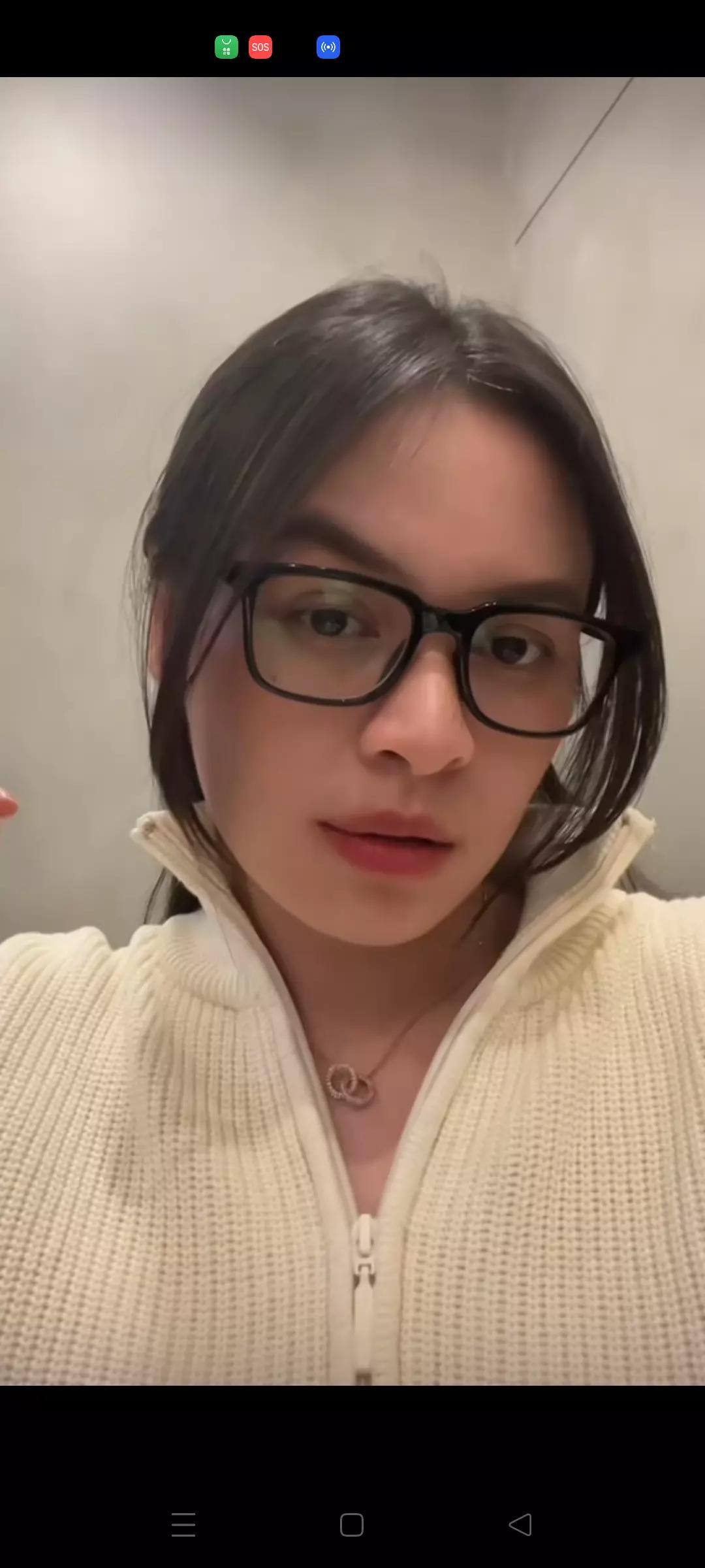 Lauren thumbnail