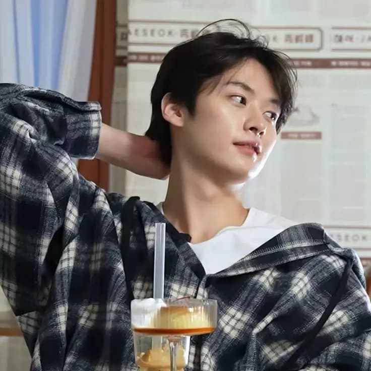 Lee Minho thumbnail