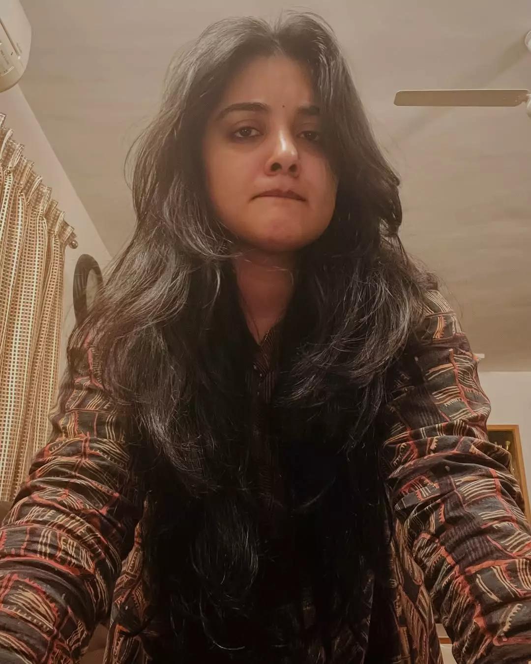 Nivetha thomas 🤤🥵 thumbnail