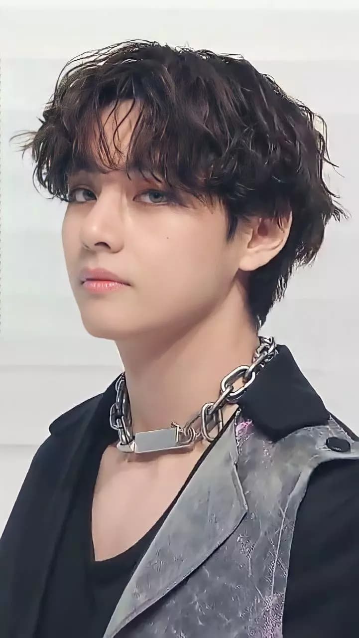 Kim Taehyung  thumbnail