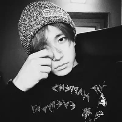 Lee Heeseung thumbnail