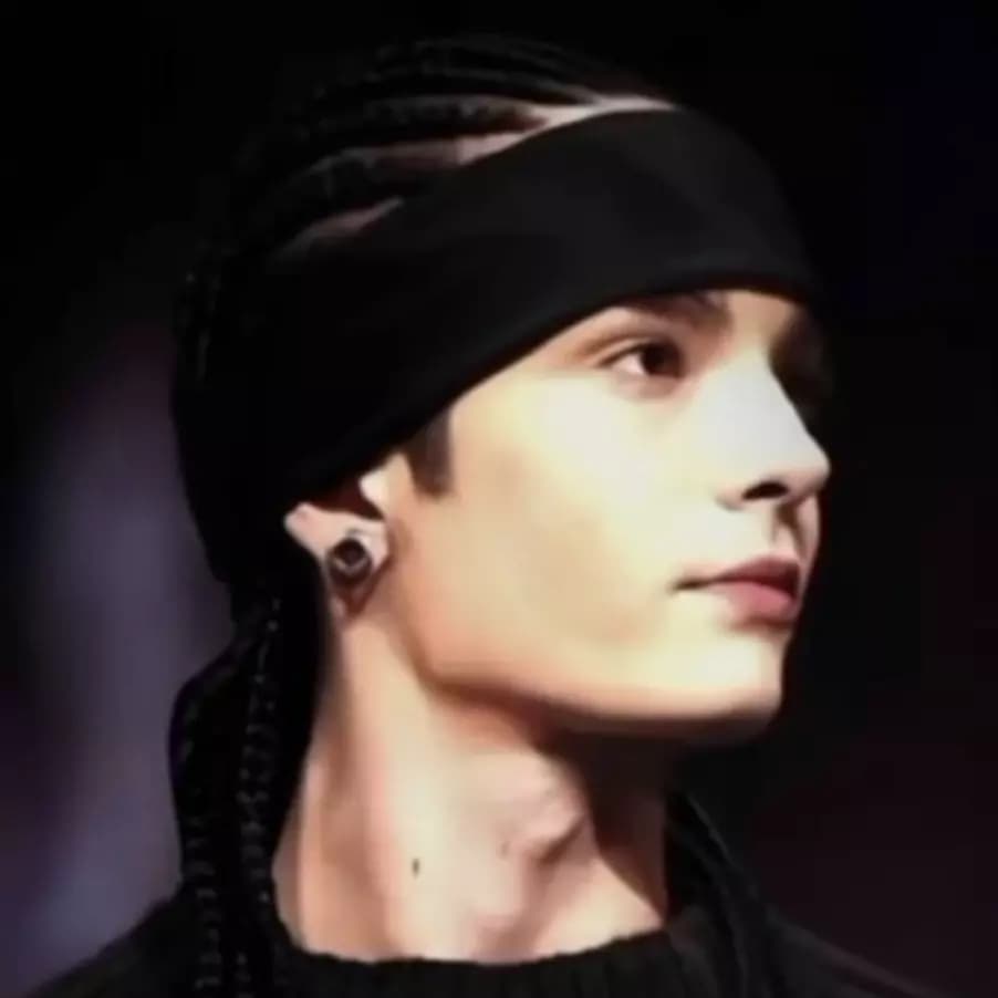 Tom kaulitz  thumbnail