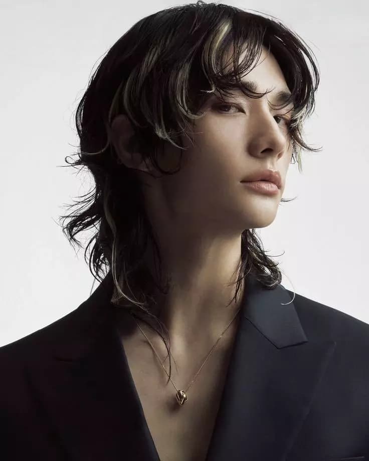 Hwang Hyunjin thumbnail