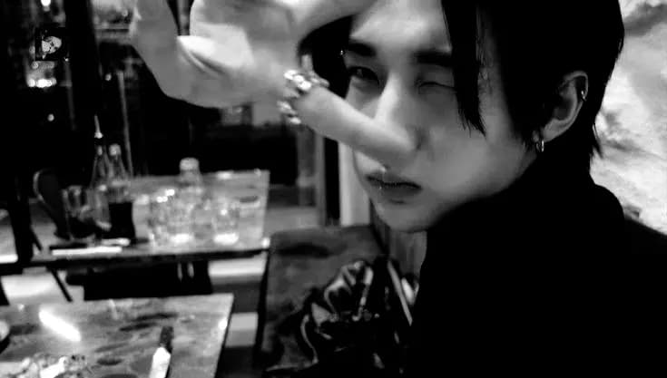 Hwang Hyunjin thumbnail
