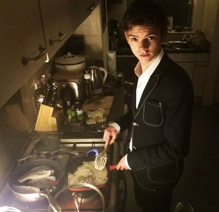 Thomas Brodie sangster  thumbnail