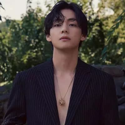Kim Taehyung thumbnail