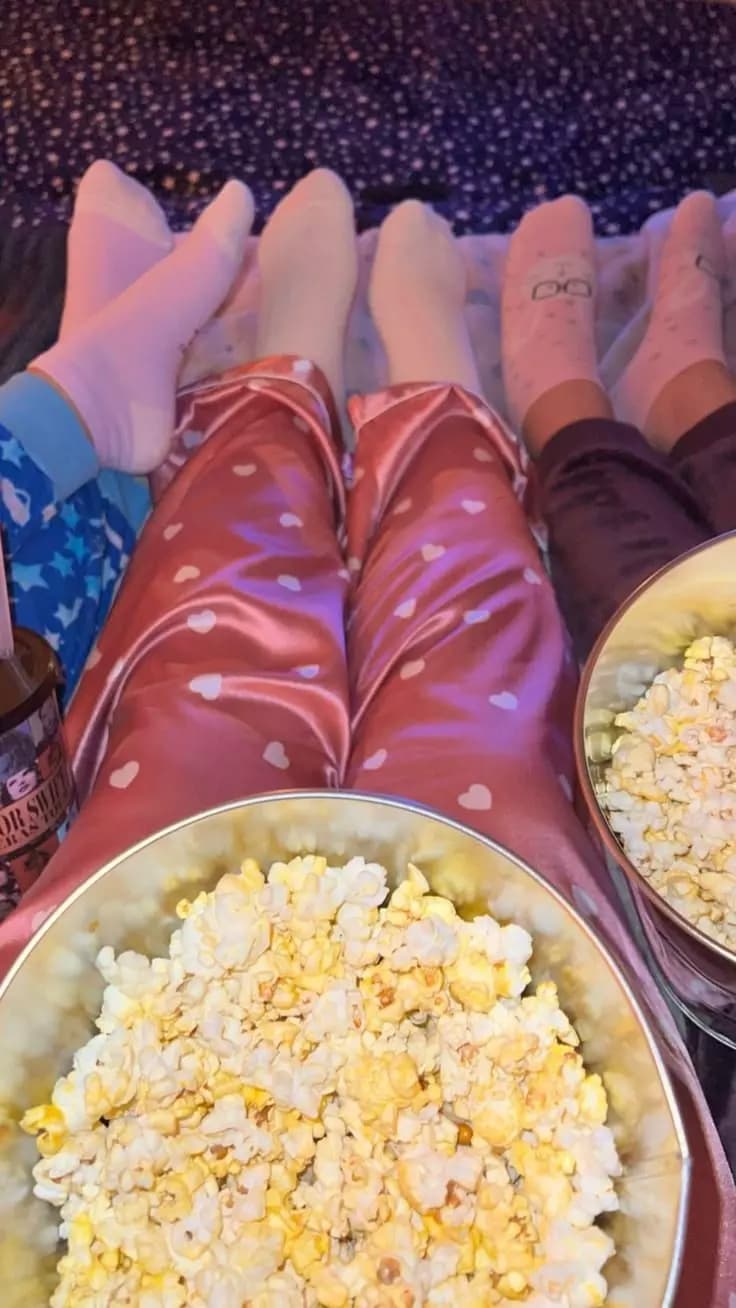 Sleepover ♡ thumbnail