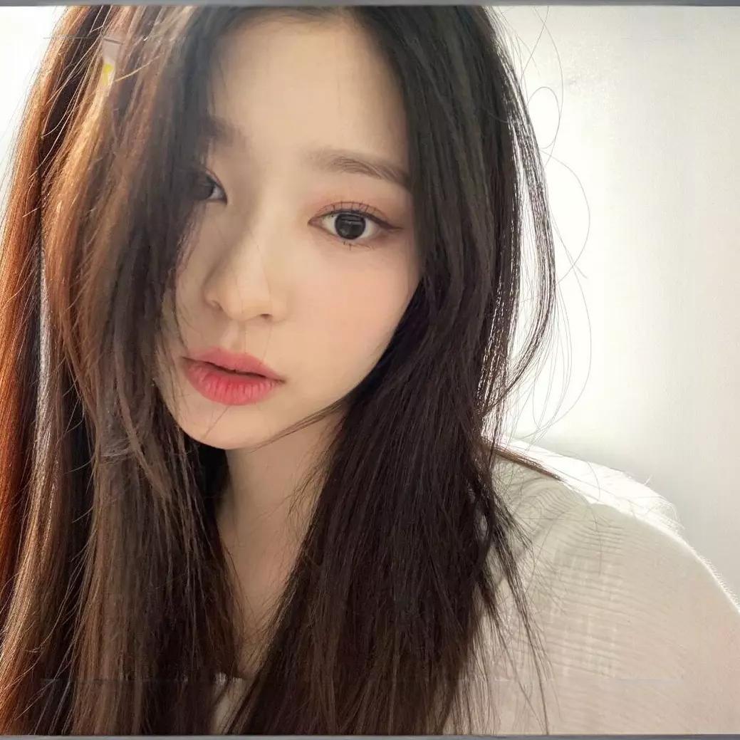 Minji thumbnail