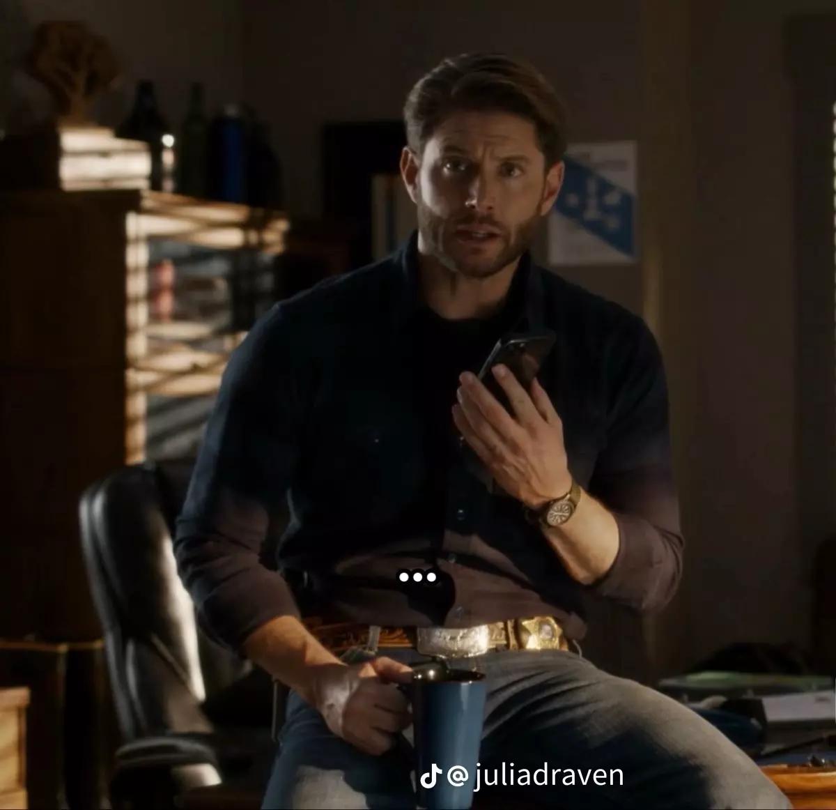 Dean Winchester  thumbnail