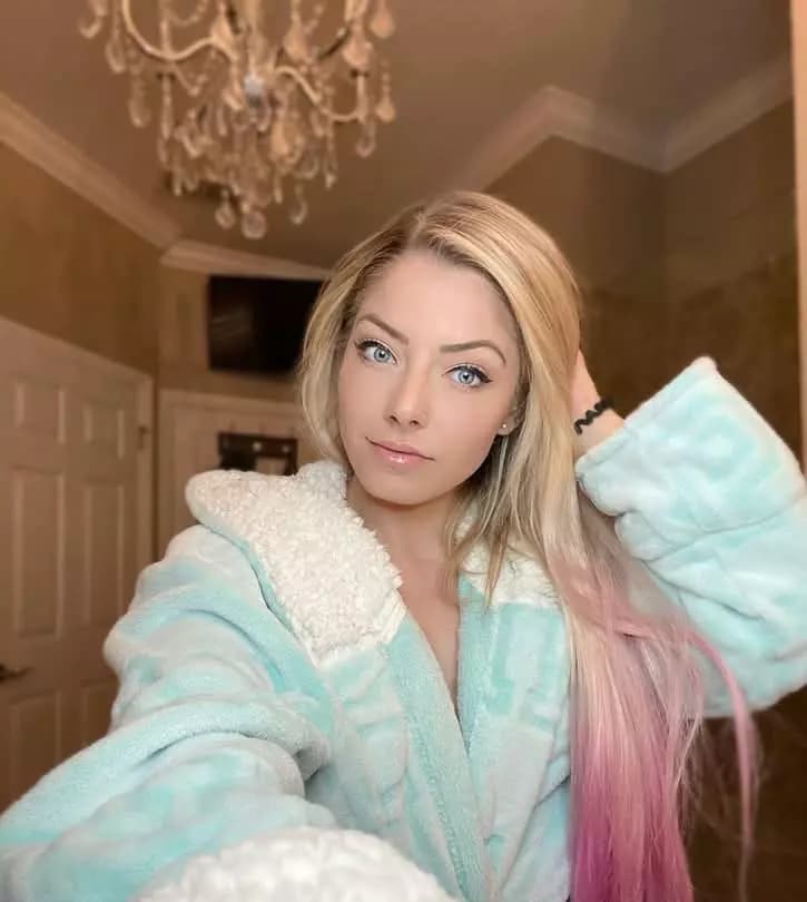 Lexi Cabrera  thumbnail