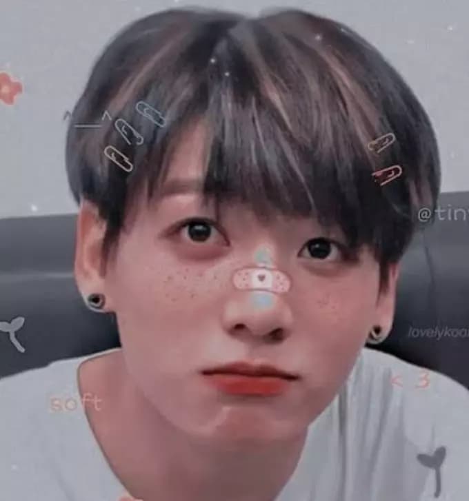 Jeon Jungkook 👑 thumbnail