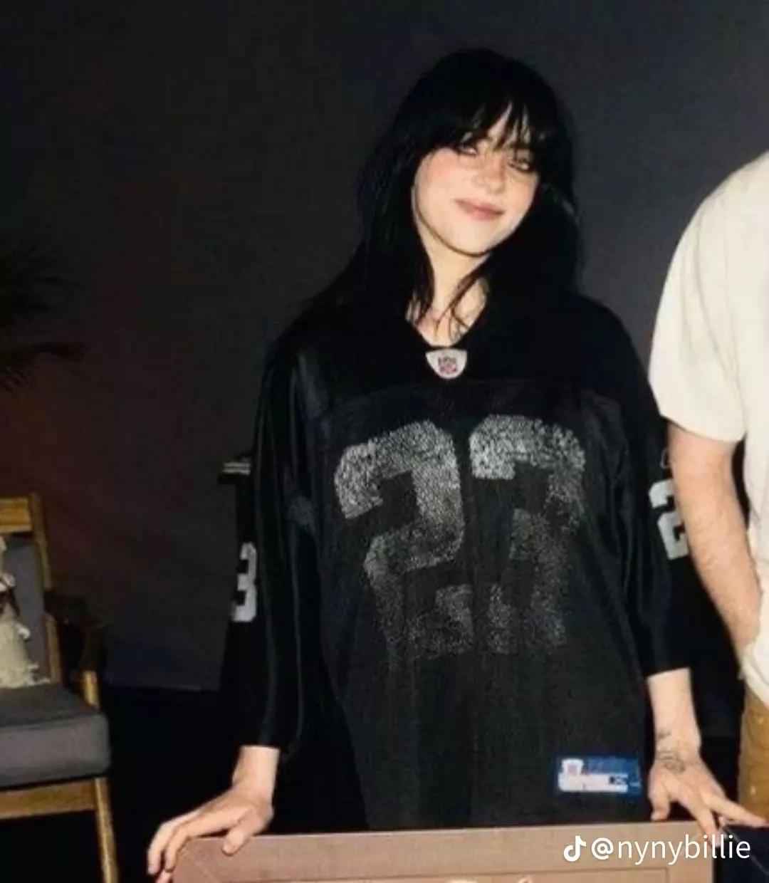 Billie eilish  thumbnail