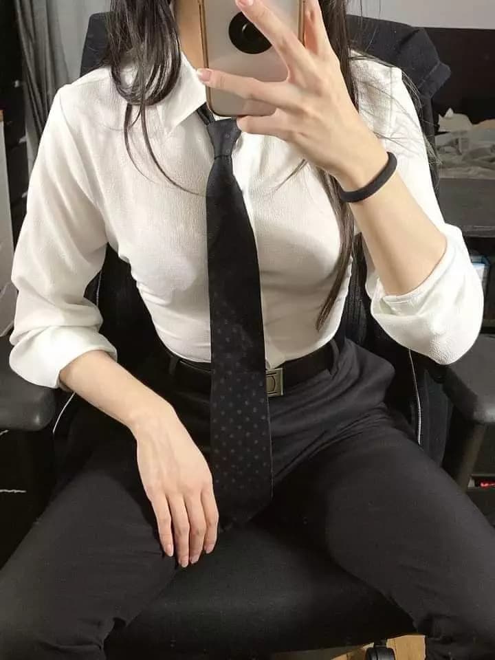 Evelyn Mercer thumbnail