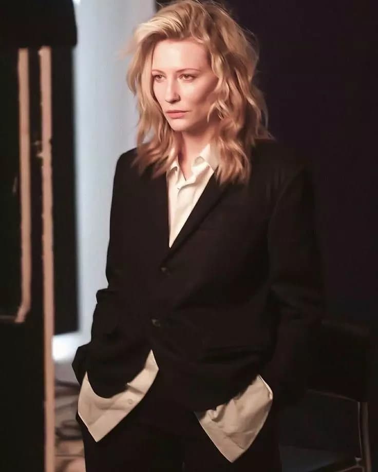 Cate Blanchett  thumbnail