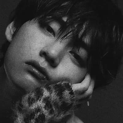 Kim Taehyung thumbnail