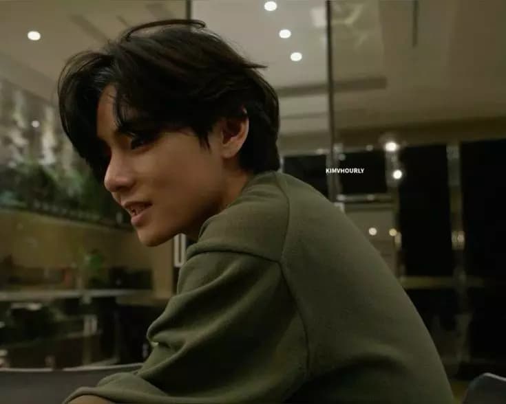 Kim Taehyung thumbnail