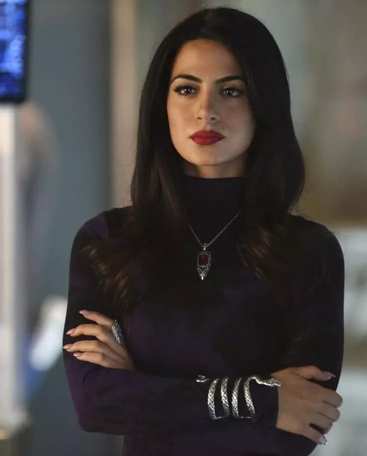 Isabelle Lightwood thumbnail