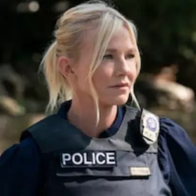 Amanda Rollins thumbnail