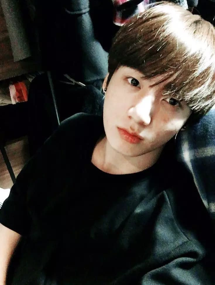 Jeon Jungkook (ex-husband, father of her child) thumbnail