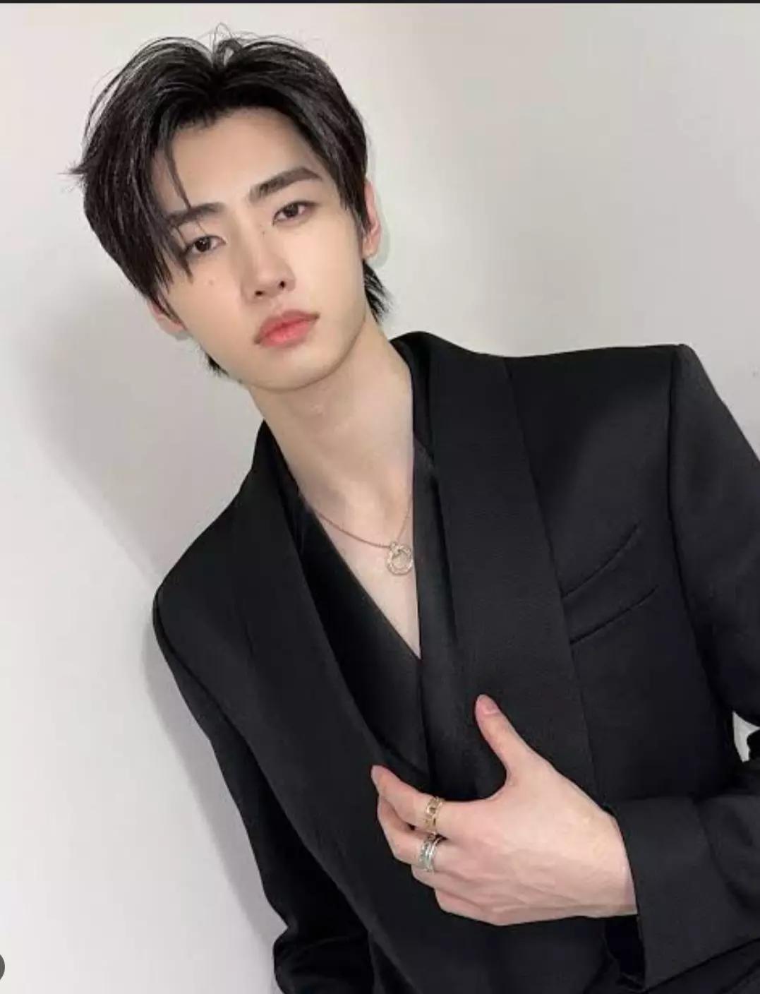 Park Sunghoon thumbnail