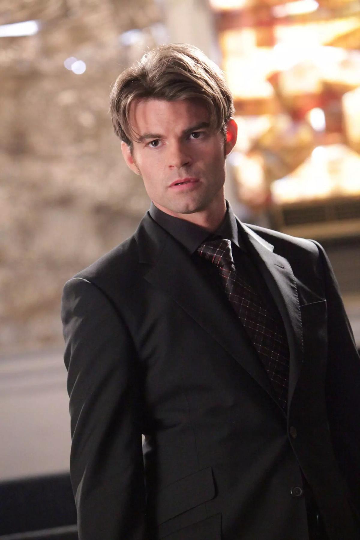 Elijah Mikaelson Vampiro Original thumbnail
