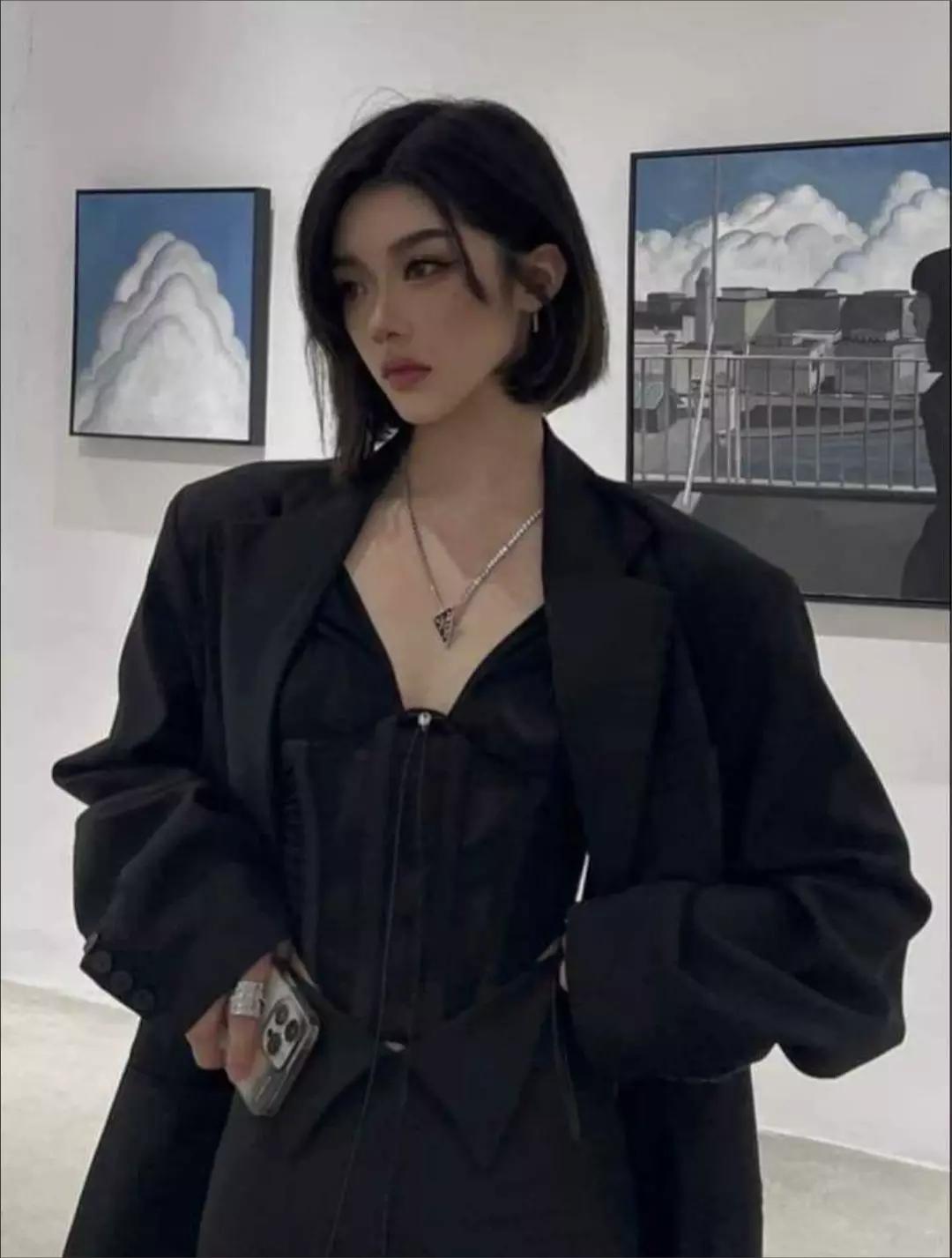 Clara thumbnail