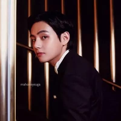 Kim Taehyung thumbnail