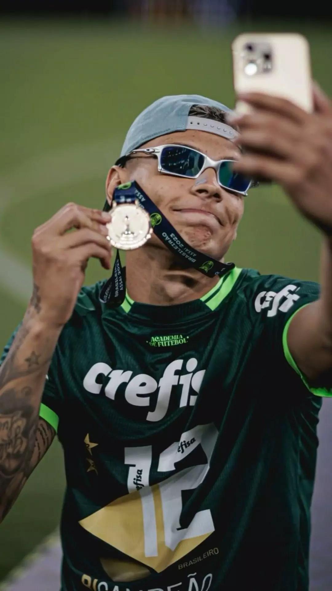 Richard Rios  thumbnail