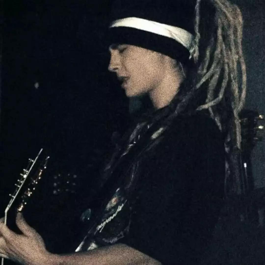 Tom kaulitz-Уриел   thumbnail