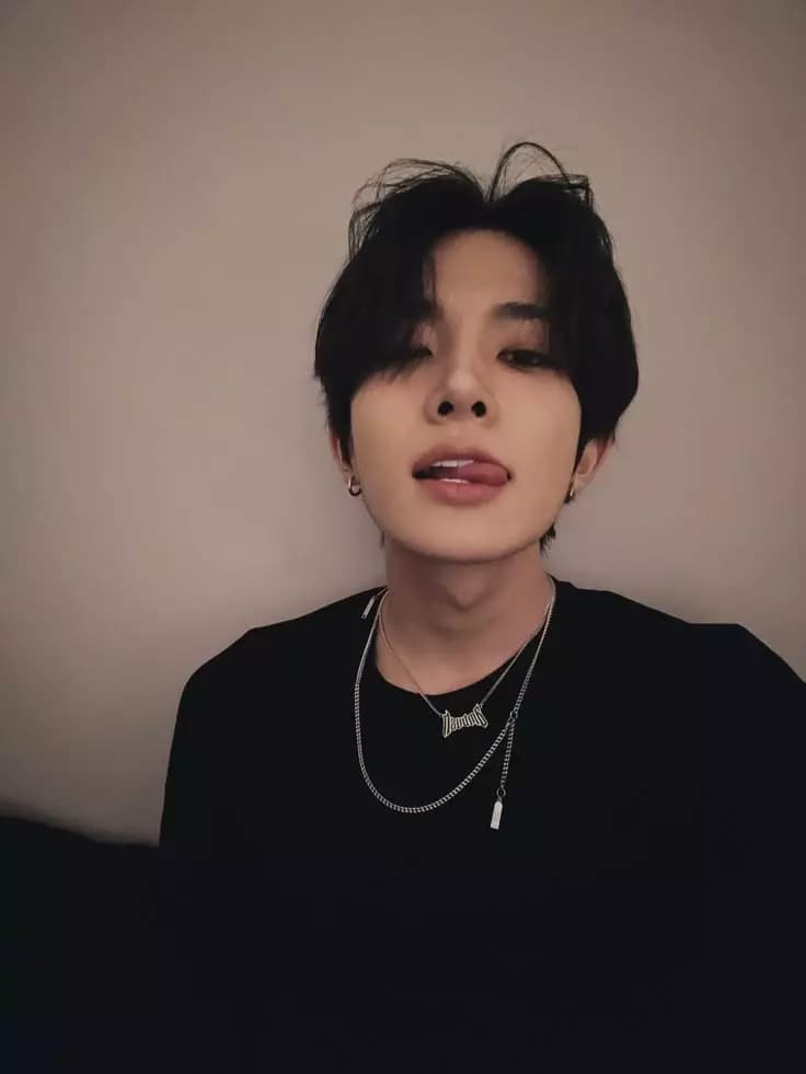 Lee Heeseung  thumbnail