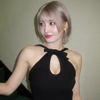 Hirai Momo thumbnail