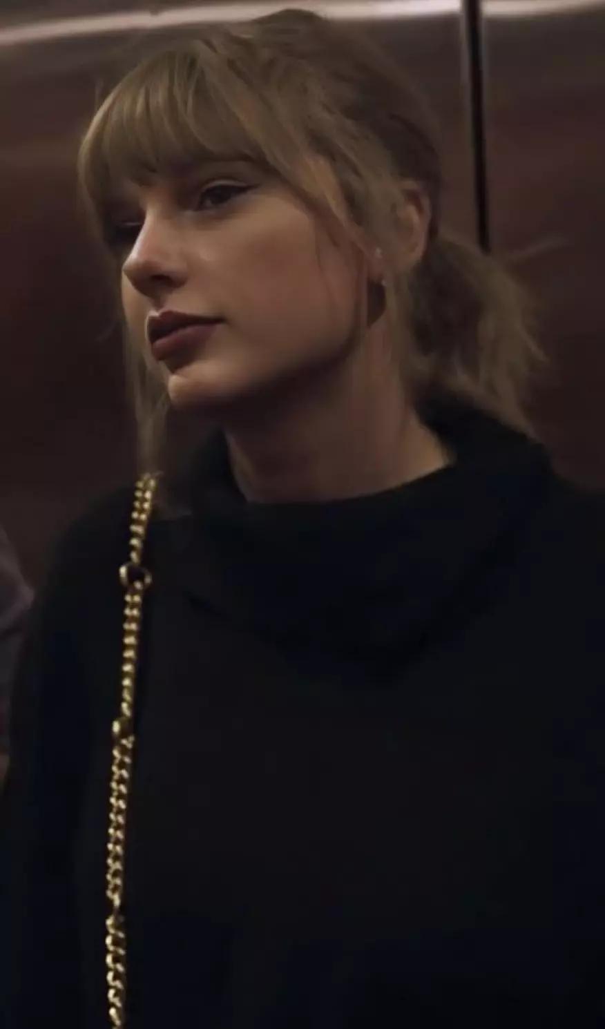 Taylor Swift thumbnail