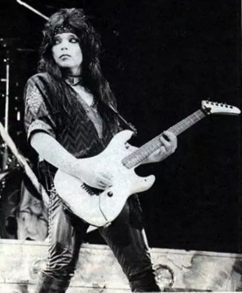 Mick Mars thumbnail
