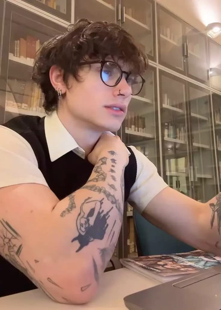 Nick (Boyfriend Nerd) thumbnail