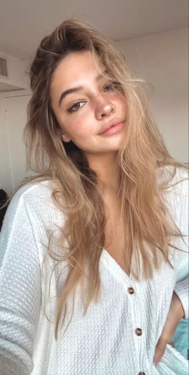 Sarah Cameron thumbnail
