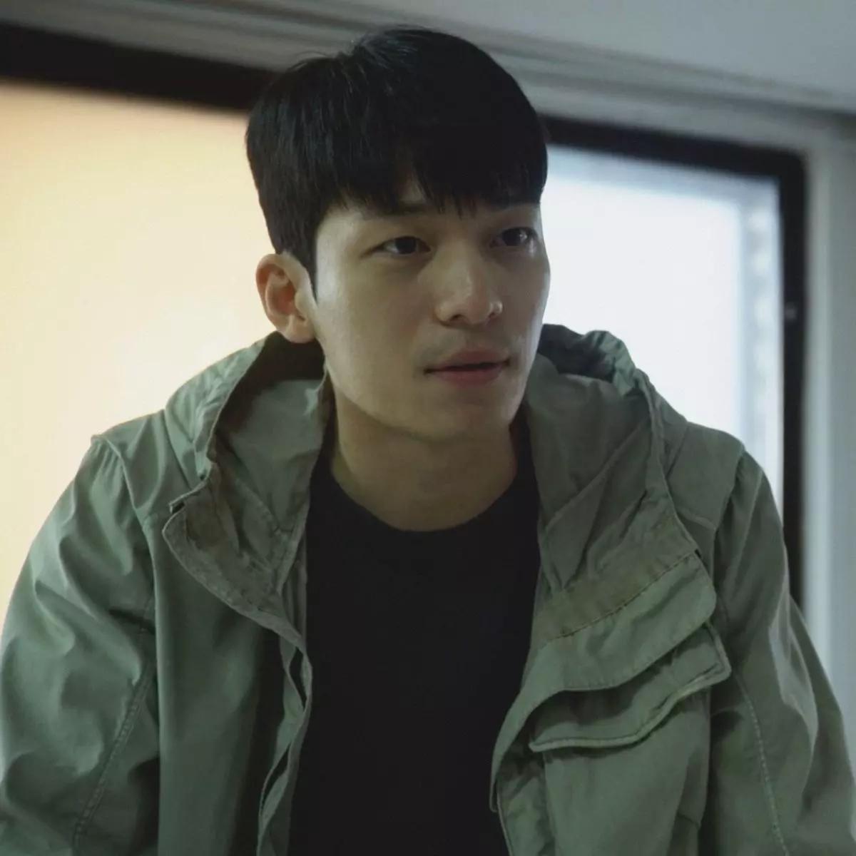Hwang June thumbnail