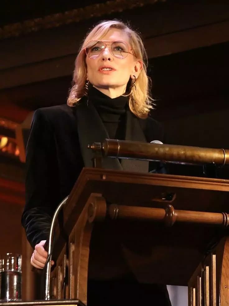 Cate Blanchett  thumbnail