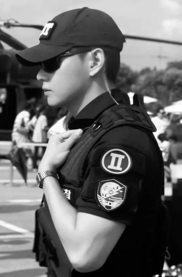 Kim taehyung  thumbnail